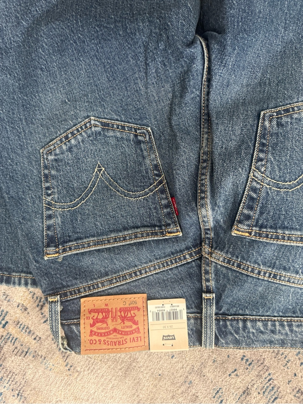 Levi's blue denim jacket with rear pockets - Picture 7 of 16
